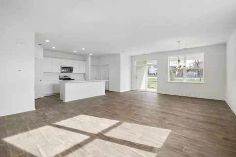 Kitchen - 1336 Wild Tulip Cir, Bartlett, IL 60103 photo 13 of 13