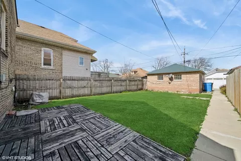 Exterior - 3046 W 54th Pl, Chicago, IL 60632 photo 3 of 4