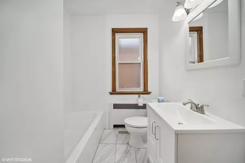 Bath - 3046 W 54th Pl, Chicago, IL 60632 photo 1 of 1