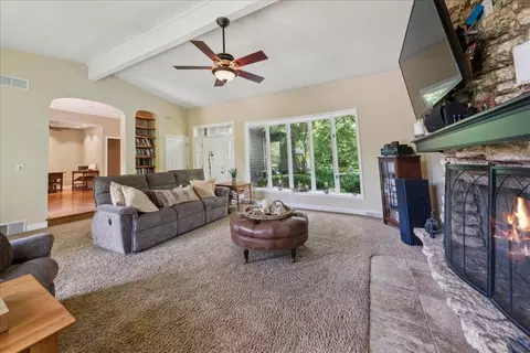 2 N989 Beith Rd, Elburn, IL 60119 photo 8