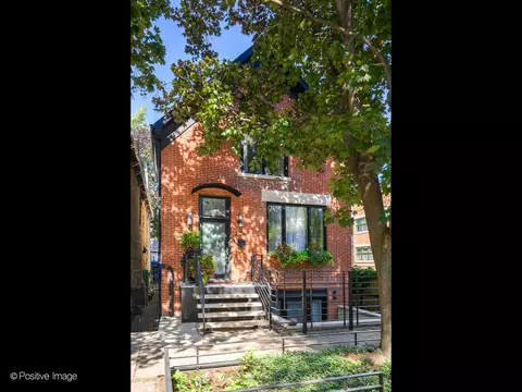 2124 W Moffat St, Chicago, IL 60647