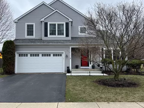 704 Sun Lake Rd, Lake Villa, IL 60046