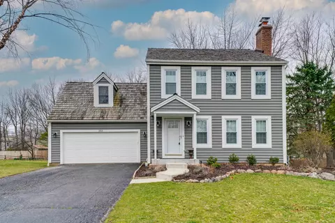 260 Pilgrims Path, Gurnee, IL 60031
