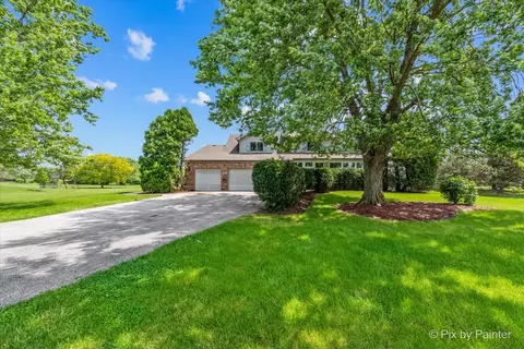27725 S Stoney Island Ave, Crete, IL 60417