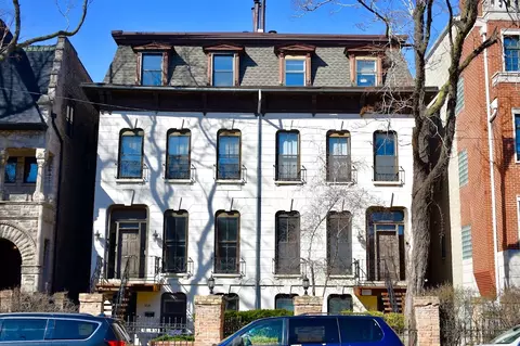 916 W Fullerton Ave #3, Chicago, IL 60614