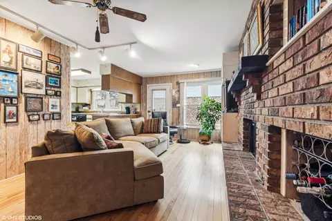 Living - 1913 E Seneca Ln, Mount Prospect, IL 60056 photo 3 of 6