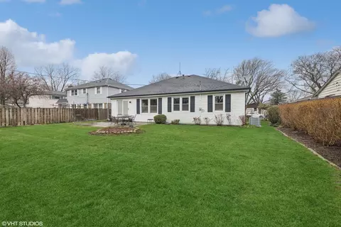 Exterior - 1913 E Seneca Ln, Mount Prospect, IL 60056 photo 3 of 7