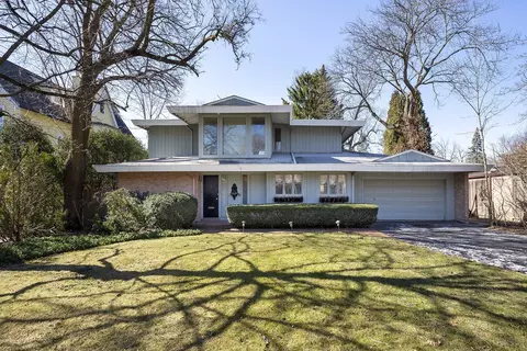 338 Linden St, Winnetka, IL 60093