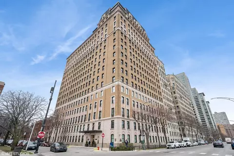 3500 N Lake Shore Dr #15-D, Chicago, IL 60657