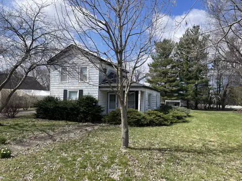 4213 West St, Crystal Lake, IL 60012