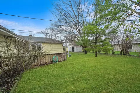 Exterior - 386 Jeffery Ln, Wheeling, IL 60090 photo 4 of 4