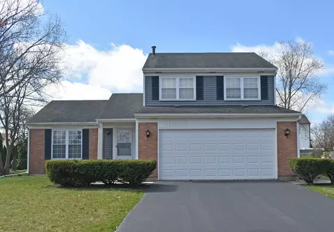 141 Rumsey Pl, Westmont, IL 60559