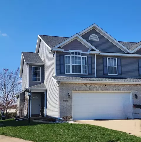 9 Parsley Dr, Savoy, IL 61874