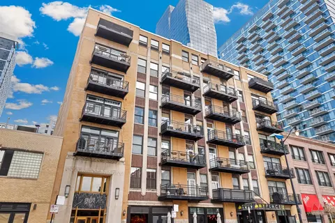 1307 S Wabash Ave #408, Chicago, IL 60605