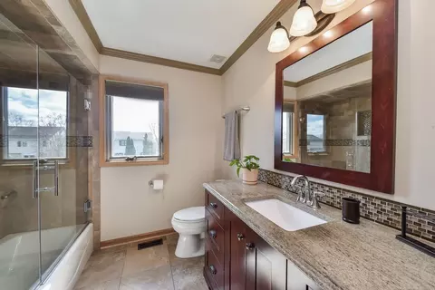 Bath - 24203 Merlot Ln, Plainfield, IL 60586 photo 4 of 4