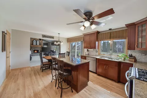 Kitchen - 24203 Merlot Ln, Plainfield, IL 60586 photo 4 of 4