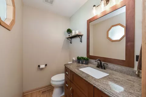 Bath - 24203 Merlot Ln, Plainfield, IL 60586 photo 1 of 4