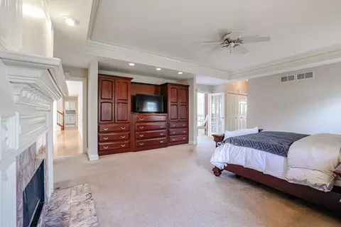 Bedroom - 632 Christopher Ln, Carol Stream, IL 60188 photo 1 of 2