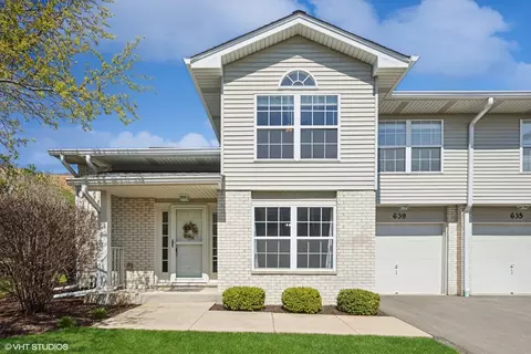 639 Beaver Ct #639, Naperville, IL 60563