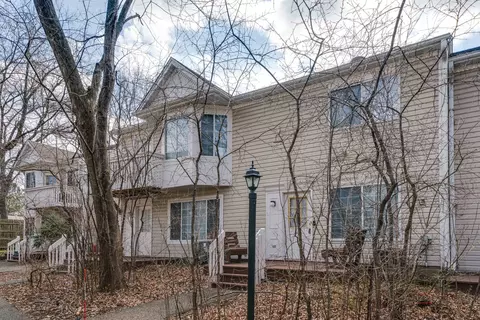 75 N Macgillis Dr W, Round Lake, IL 60073