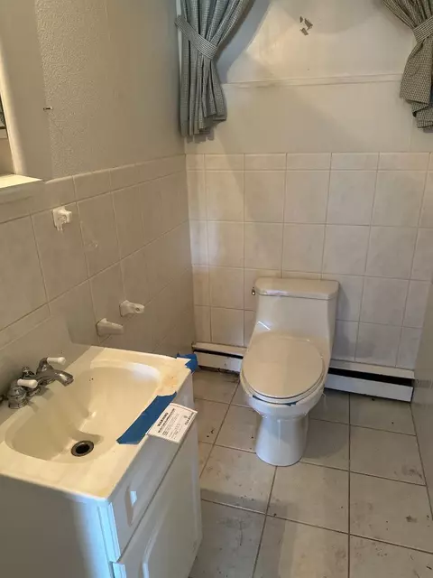 Bath - 1048 S 6th Ave, Des Plaines, IL 60016 photo 2 of 2