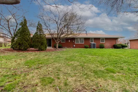 Exterior - 303 S Blair Dr, Normal, IL 61761 photo 9 of 12