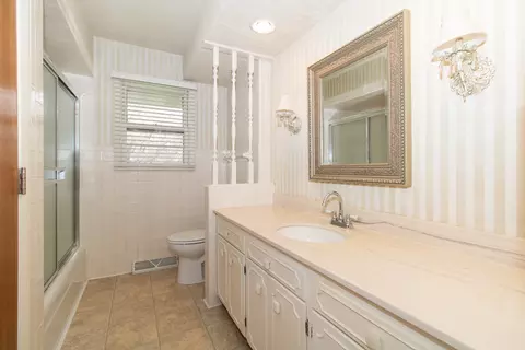 Bath - 303 S Blair Dr, Normal, IL 61761 photo 2 of 2
