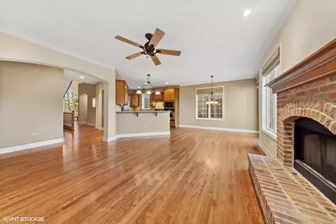 Living - 1716 Elyse Ln, Naperville, IL 60565 photo 2 of 2