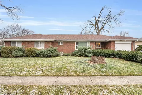 2017 Fletcher St, Urbana, IL 61801