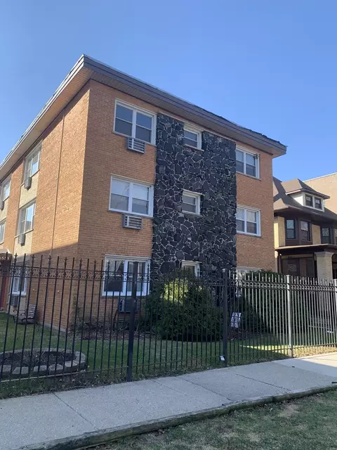 1531 W Sherwin Ave #2N, Chicago, IL 60626
