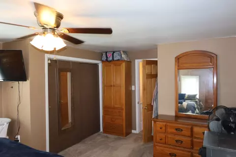 Bedroom - 53 Us Highway 24 Hwy, Onarga, IL 60955 photo 7 of 7