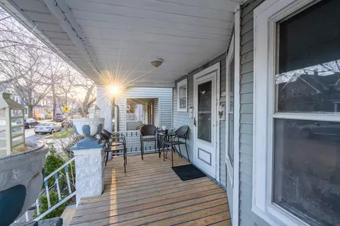 Exterior - 4018 W Eddy St, Chicago, IL 60641 photo 2 of 7