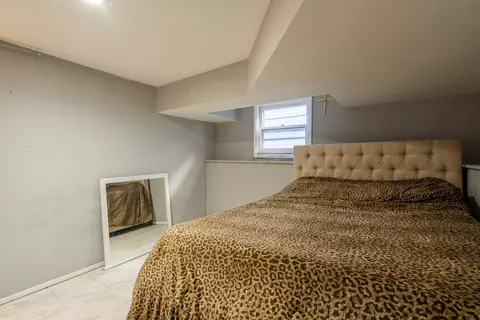 Bedroom - 4018 W Eddy St, Chicago, IL 60641 photo 5 of 6