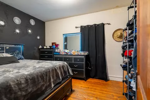 Bedroom - 4018 W Eddy St, Chicago, IL 60641 photo 2 of 6