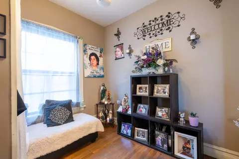Bedroom - 4018 W Eddy St, Chicago, IL 60641 photo 1 of 6