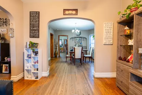Dining - 4018 W Eddy St, Chicago, IL 60641 photo 1 of 2