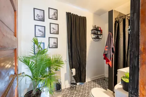 Bath - 4018 W Eddy St, Chicago, IL 60641 photo 2 of 2