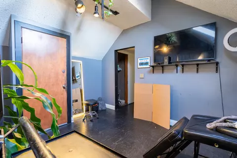 Other - 4018 W Eddy St, Chicago, IL 60641 photo 6 of 8