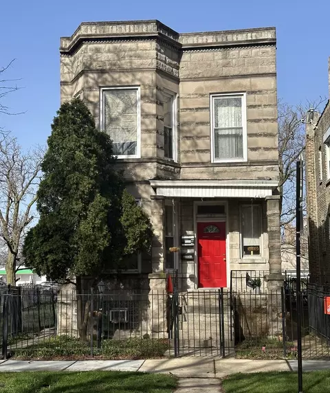 822 N Harding Ave, Chicago, IL 60651