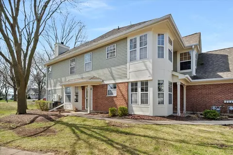 2143 Camden Ln #2143, Hanover Park, IL 60133