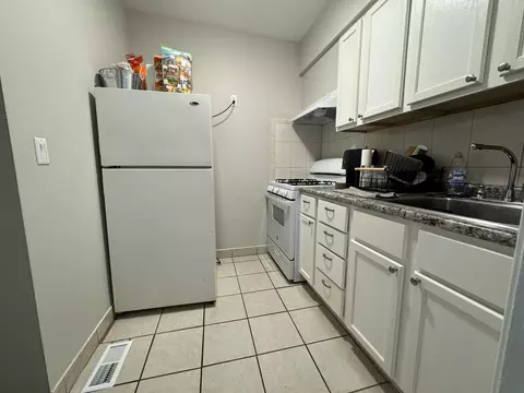 Kitchen - 4422 S Emerald Ave, Chicago, IL 60609 photo 2 of 3
