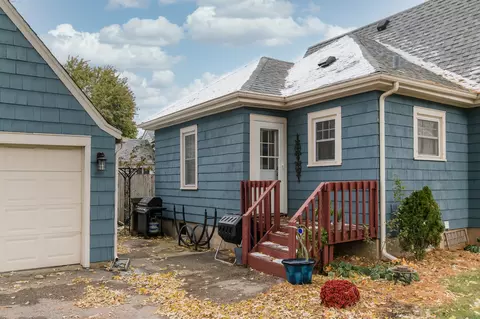 Exterior - 192 S Edison Ave, Elgin, IL 60123 photo 4 of 5