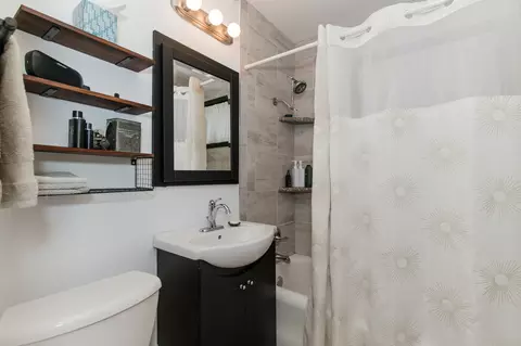 Bath - 192 S Edison Ave, Elgin, IL 60123 photo 1 of 1