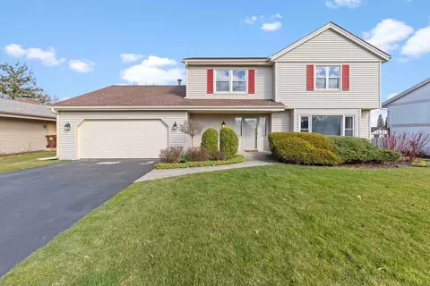 2193 Dior Dr, Rockford, IL 61107