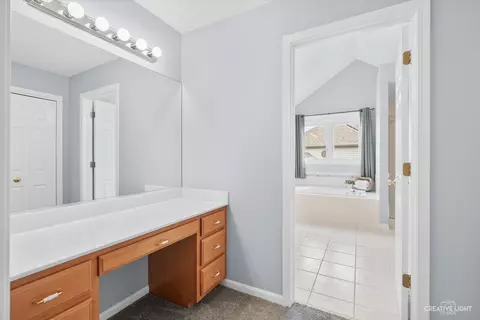 Bath - 3812 Grassmere Rd, Naperville, IL 60564 photo 3 of 4