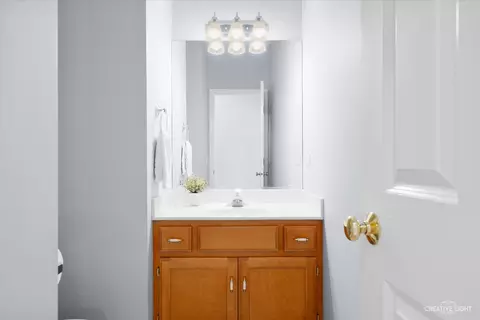 Bath - 3812 Grassmere Rd, Naperville, IL 60564 photo 1 of 4