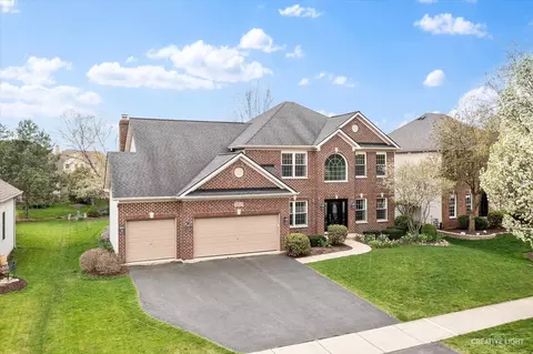 Exterior - 3812 Grassmere Rd, Naperville, IL 60564 photo 7 of 10