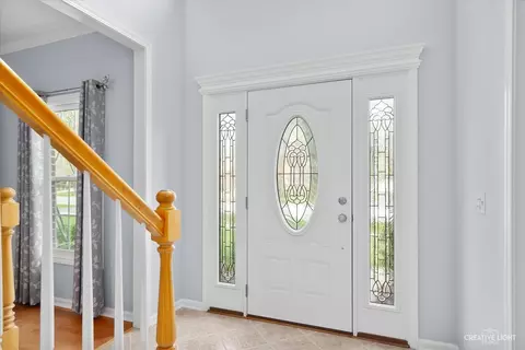 Entry Way - 3812 Grassmere Rd, Naperville, IL 60564 photo 1 of 3
