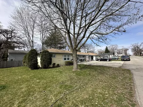 907 3rd St, Mchenry, IL 60050 photo 5