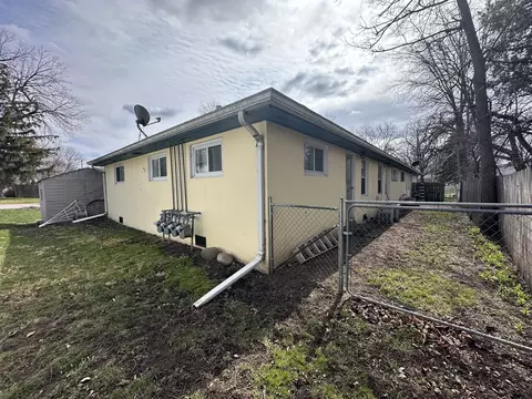 907 3rd St, Mchenry, IL 60050 photo 6